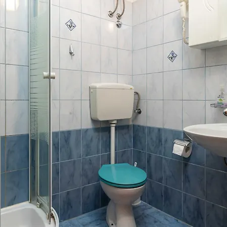 Cesic Πανσιόν