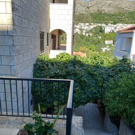 Gostinjska kuća Cesic 3*
