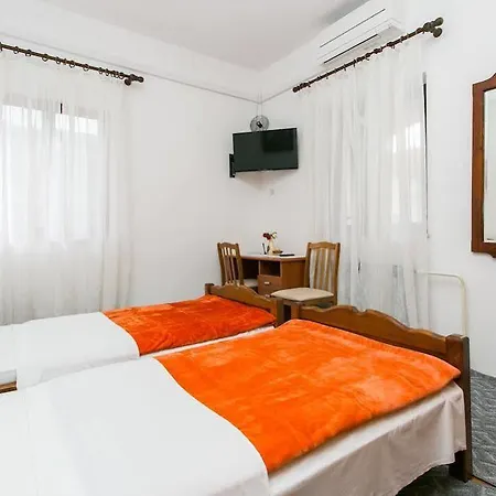 Cesic Гостевой дом 3*