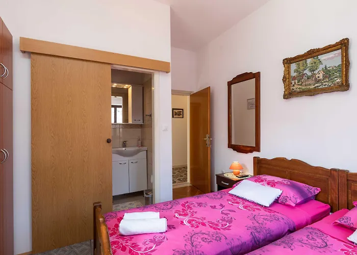 Cesic Guest house 3*